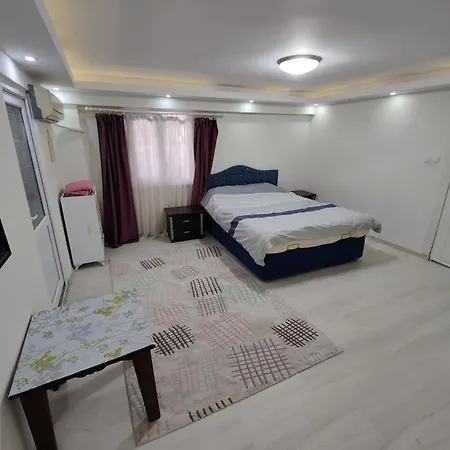 Lejlighed Center 1+1 Garden Floor Sea 200m
